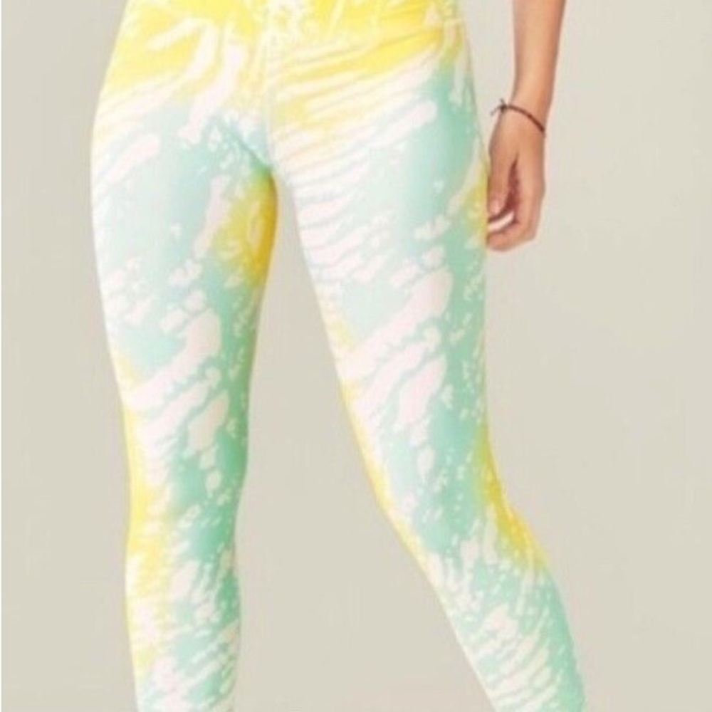 Fabletics Powerhold Watercolor Yellow Mint Green Capri Leggings